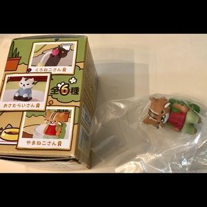 Neko Atsume rare cat figure
